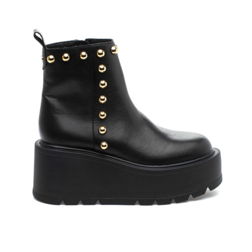 Black Leather Platform Studded Boot with Lug Sole - New in Box - Picture 4 of 7